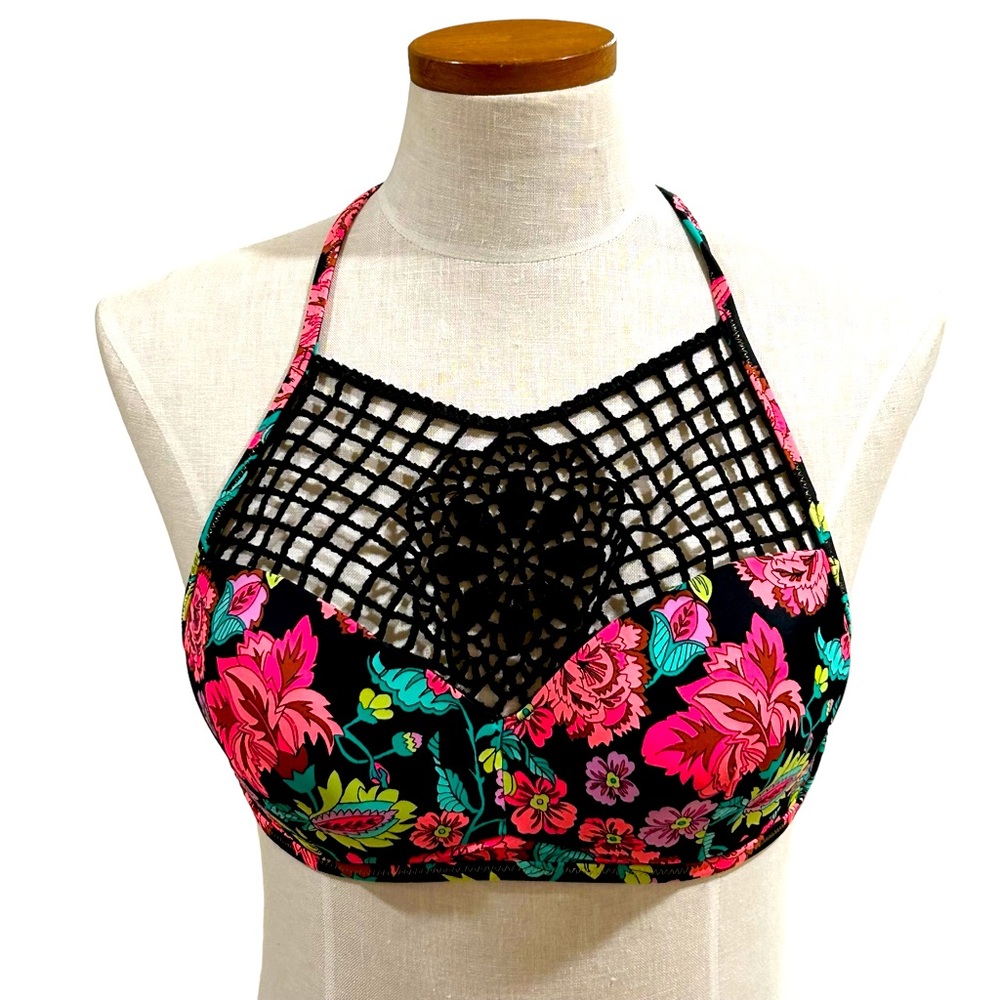 Shade & Shore Bikini Top